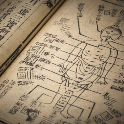 Livre de médecine traditionnelle chinoise